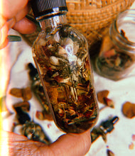 Load image into Gallery viewer, Love Me Oil